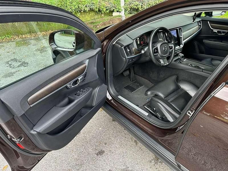 Usata Volvo V90 CC Pro 254 CV (186 kW) 2017 Marrone Station wagon