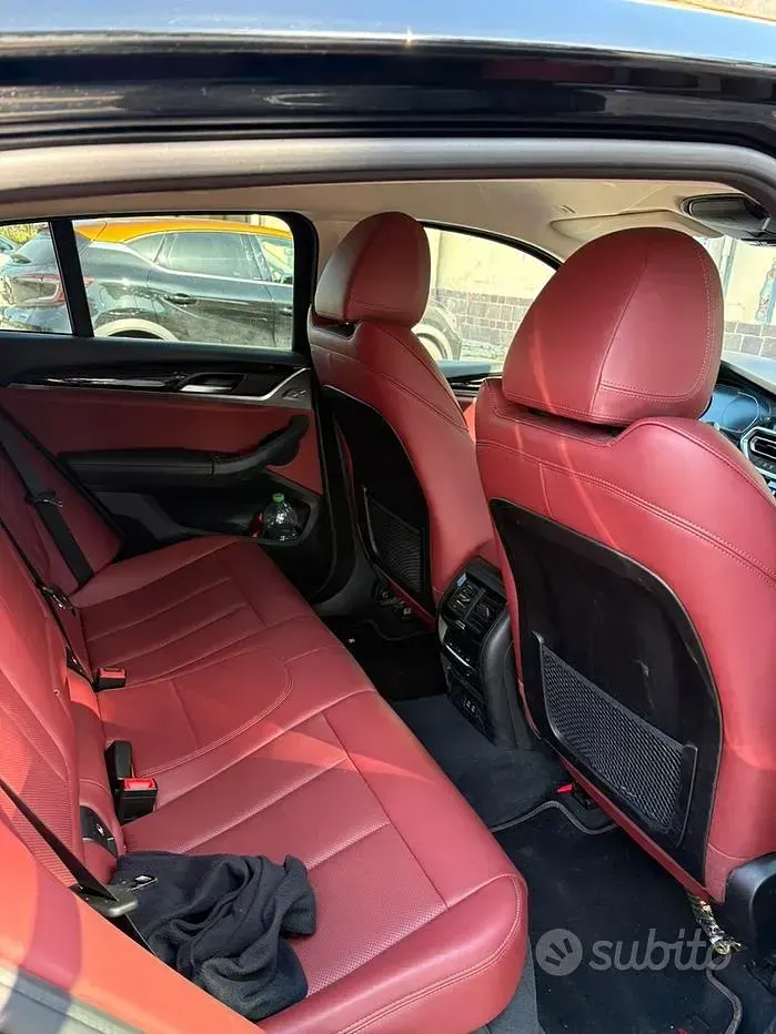 Begagnad BMW X4 190 HK (139 kW) 2021 Svart SUV