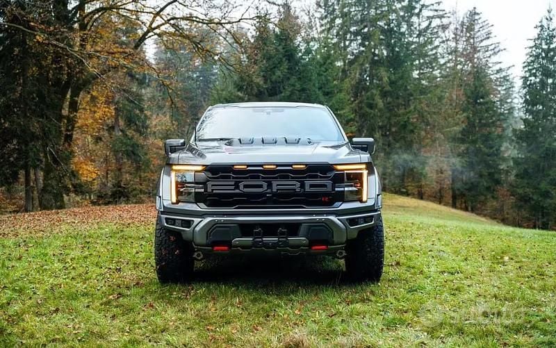 Nuova Ford F-150 Raptor 721 CV (530 kW) 2025 Nero Pick-up