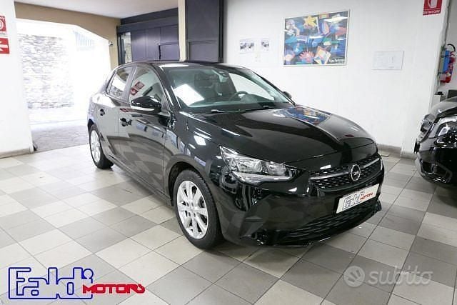 Usata Opel Corsa Edition 101 CV (74 kW) 2021 Nero Utilitaria
