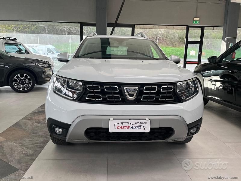 Usata Dacia Duster Comfort 110 CV (80 kW) 2018 Bianco SUV