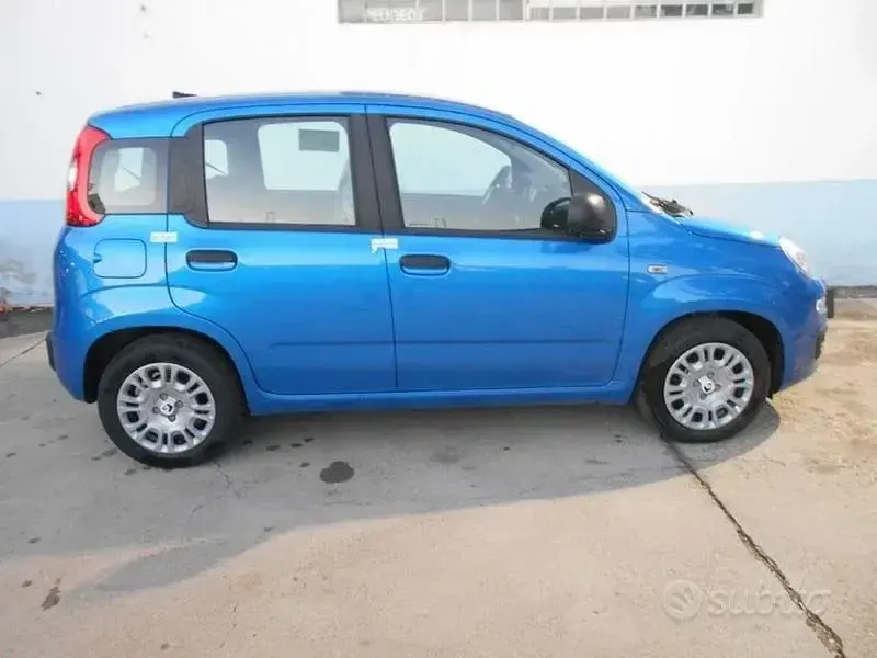 Nuova Fiat Panda 70 CV (51 kW) 2025 Bluazzurro Utilitaria