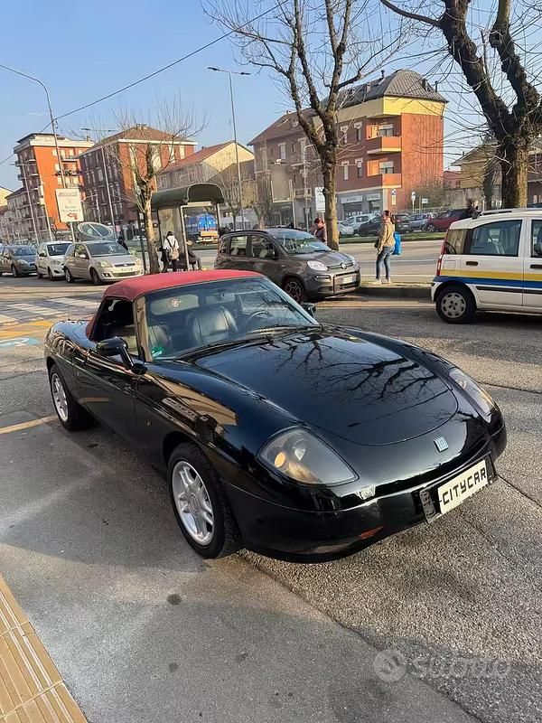 Usata Fiat Barchetta 130 CV (95 kW) 1997 Nero Cabrio