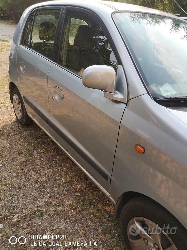 Usata Hyundai Atos 59 CV (43 kW) 2004 Grigio Utilitaria