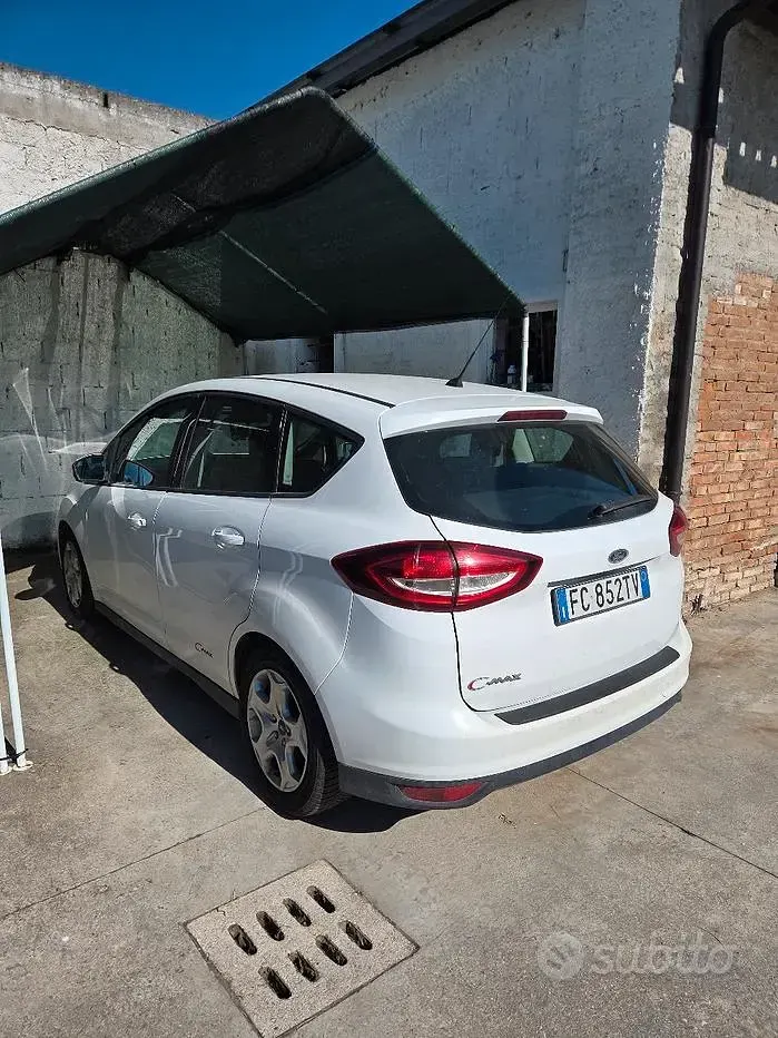 Usata Ford C-MAX 120 CV (88 kW) 2016 Bianco Monovolume