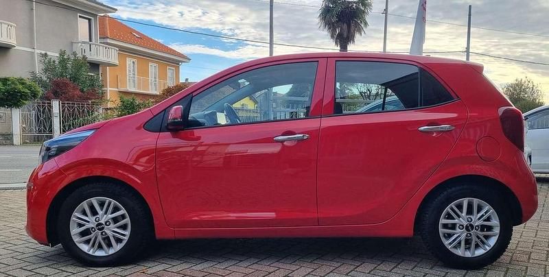 Usata Kia Picanto Style 65 CV (47 kW) 2022 Rosso Utilitaria