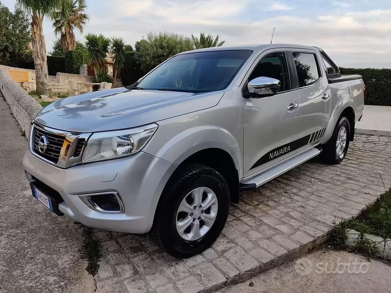 Usata Nissan Navara 190 CV (139 kW) 2016 Pick-up