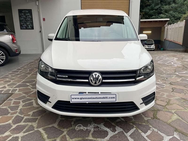 Usata VW Caddy Trendline 110 CV (80 kW) 2019 Bianco Monovolume