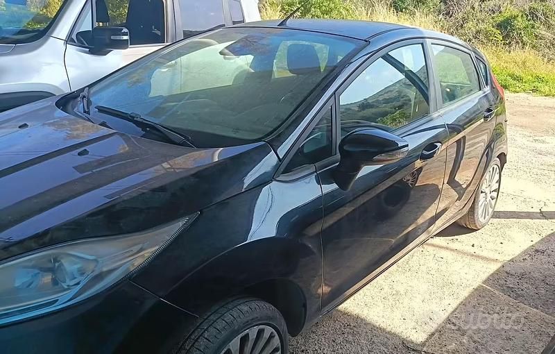 Usata Ford Fiesta 100 CV (73 kW) 2017 Utilitaria