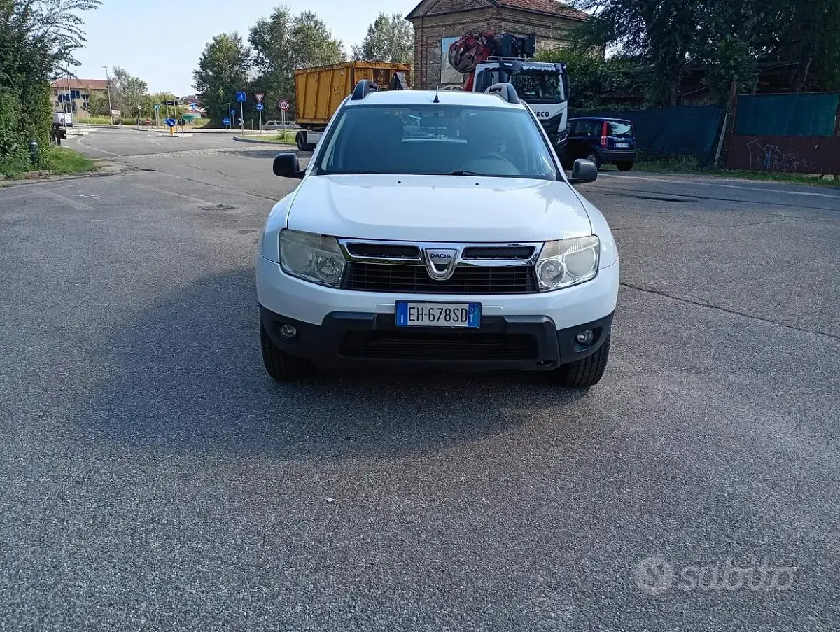 Usata Dacia Duster 90 CV (66 kW) 2011 Bianco SUV