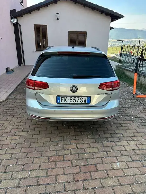 Usata VW Passat Business 150 CV (110 kW) 2017 Argento Station wagon