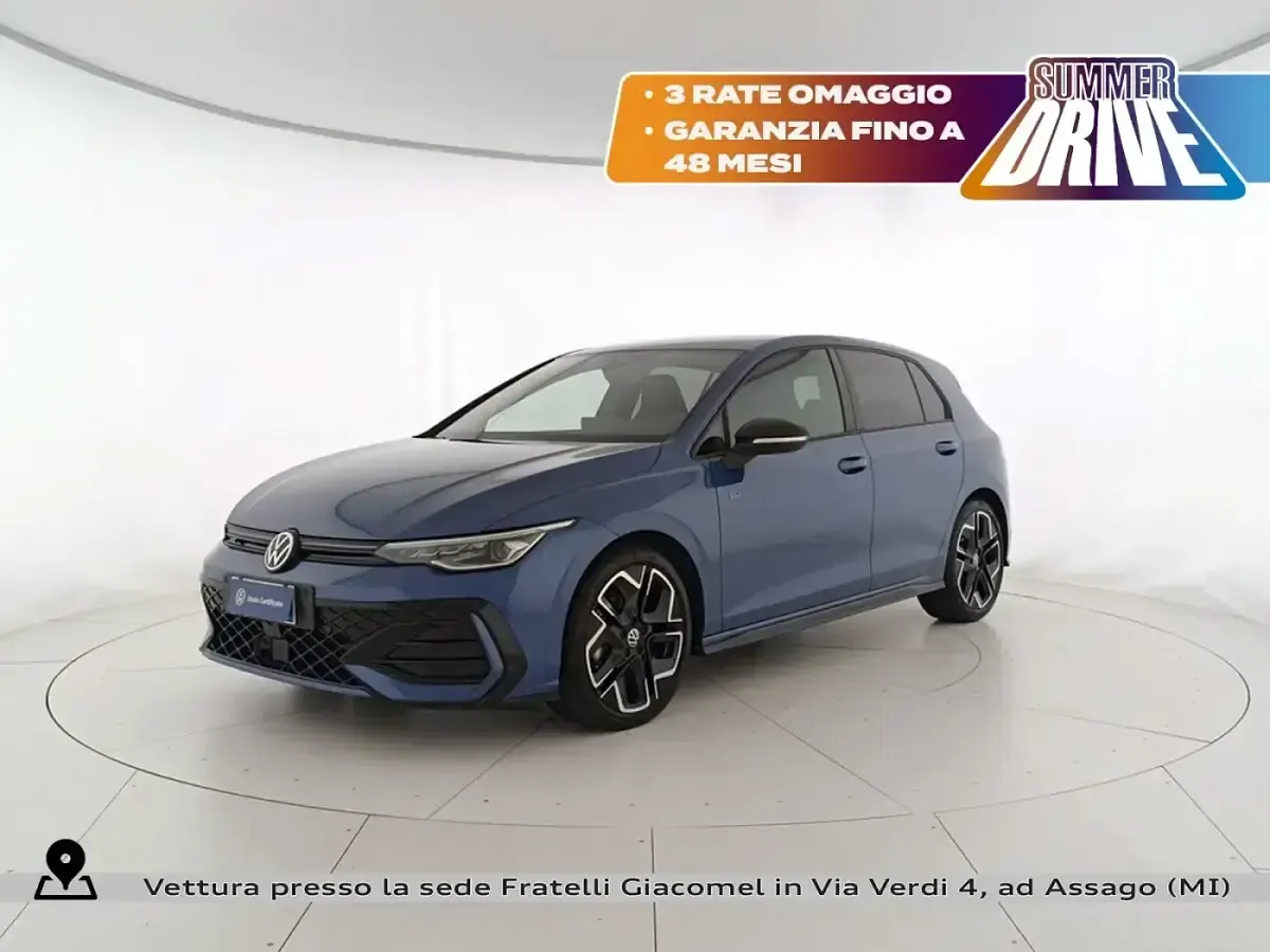 Usata VW Golf VIII R-line Plus 150 CV (110 kW) 2024 Berlina
