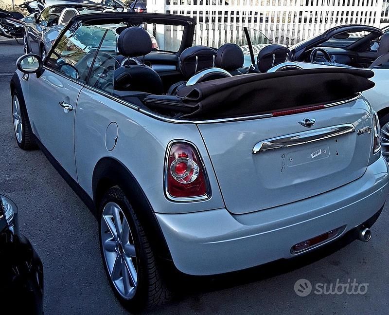 Usata Mini Cooper D Cabriolet 112 CV (82 kW) 2013 Grigio Cabrio
