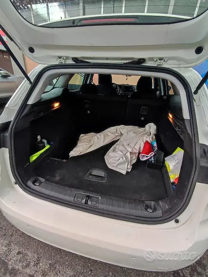Usata Fiat Tipo Lounge 120 CV (88 kW) 2017 Bianco Station wagon