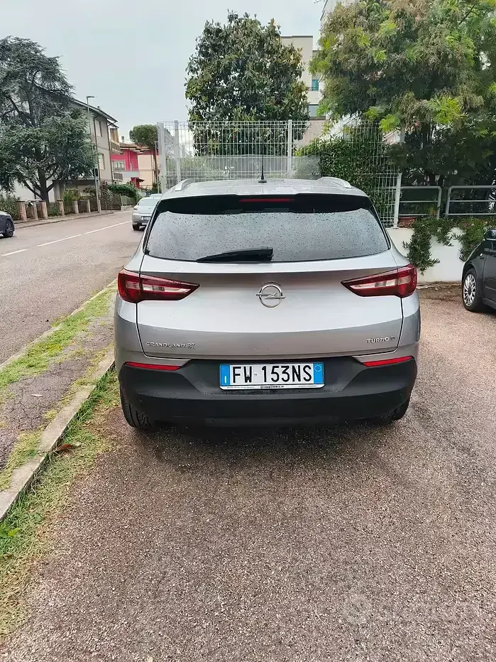 Usata Opel Grandland X Ultimate 131 CV (96 kW) 2019 Grigio SUV