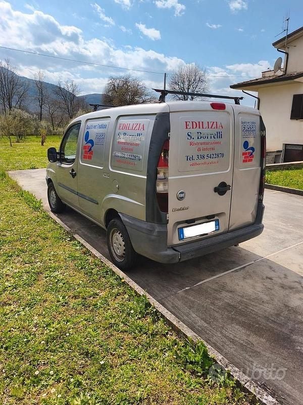 Usata Fiat Doblò 105 CV (77 kW) 2004 Grigio Monovolume