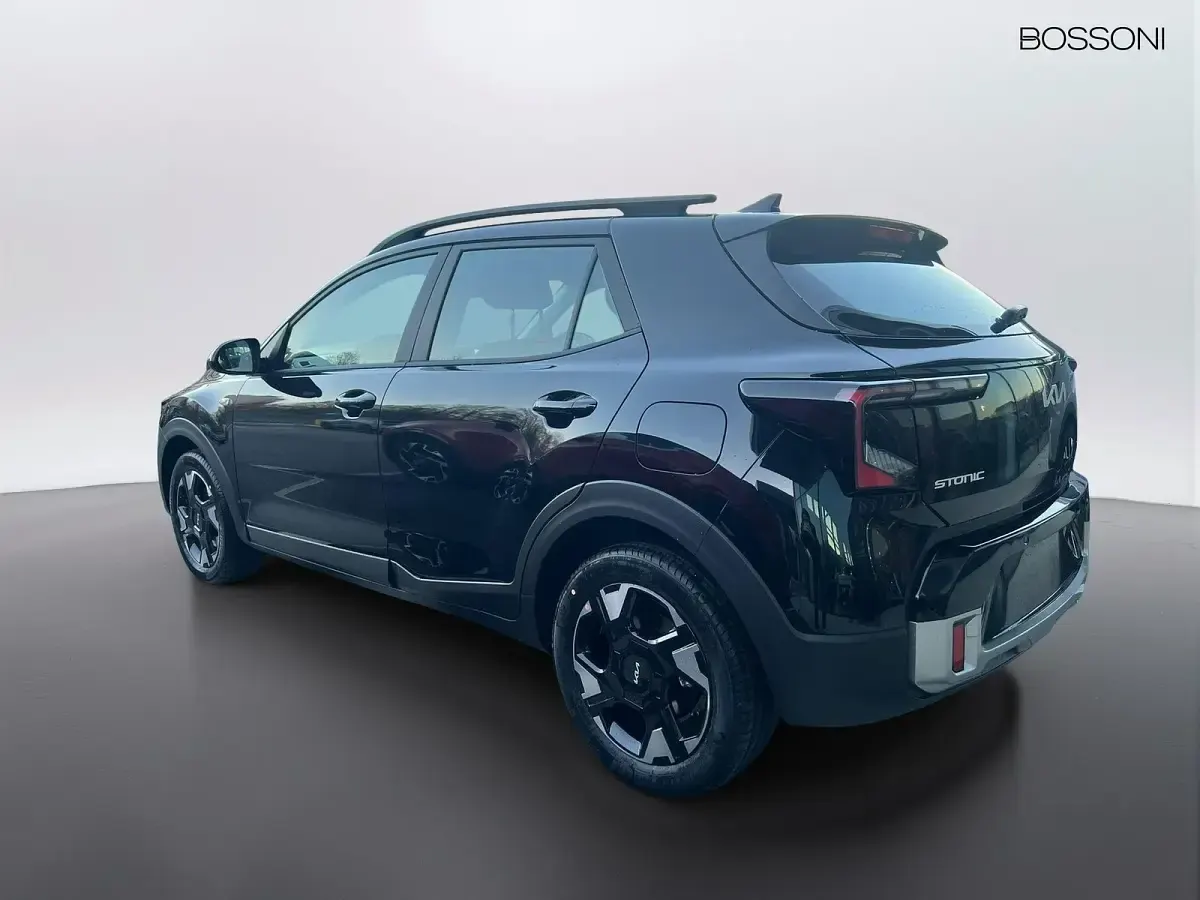 Nuova Kia Stonic Urban 100 CV (73 kW) 2026 Nero SUV