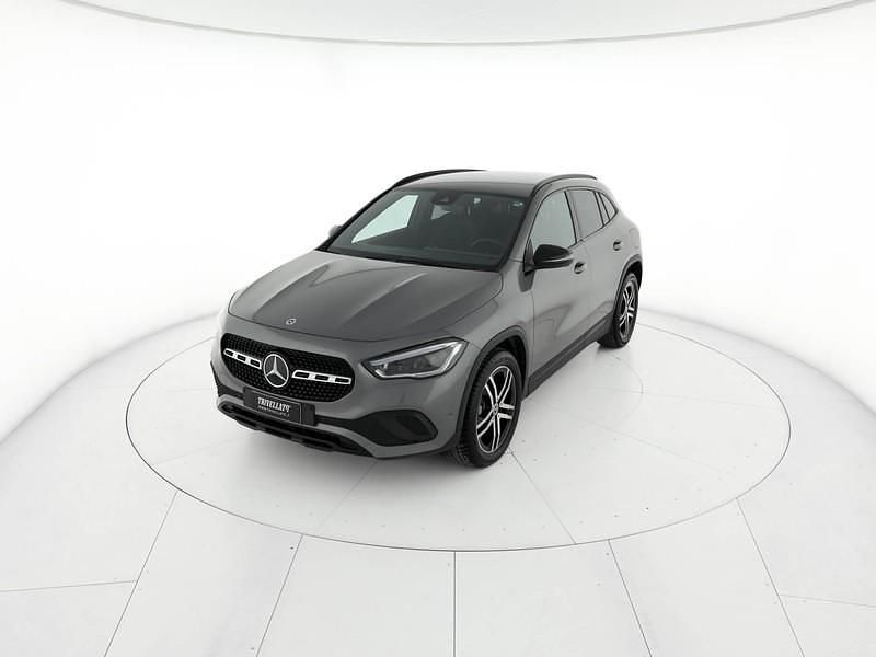 Usata Mercedes GLA200 150 CV (110 kW) 2023 Grigio SUV