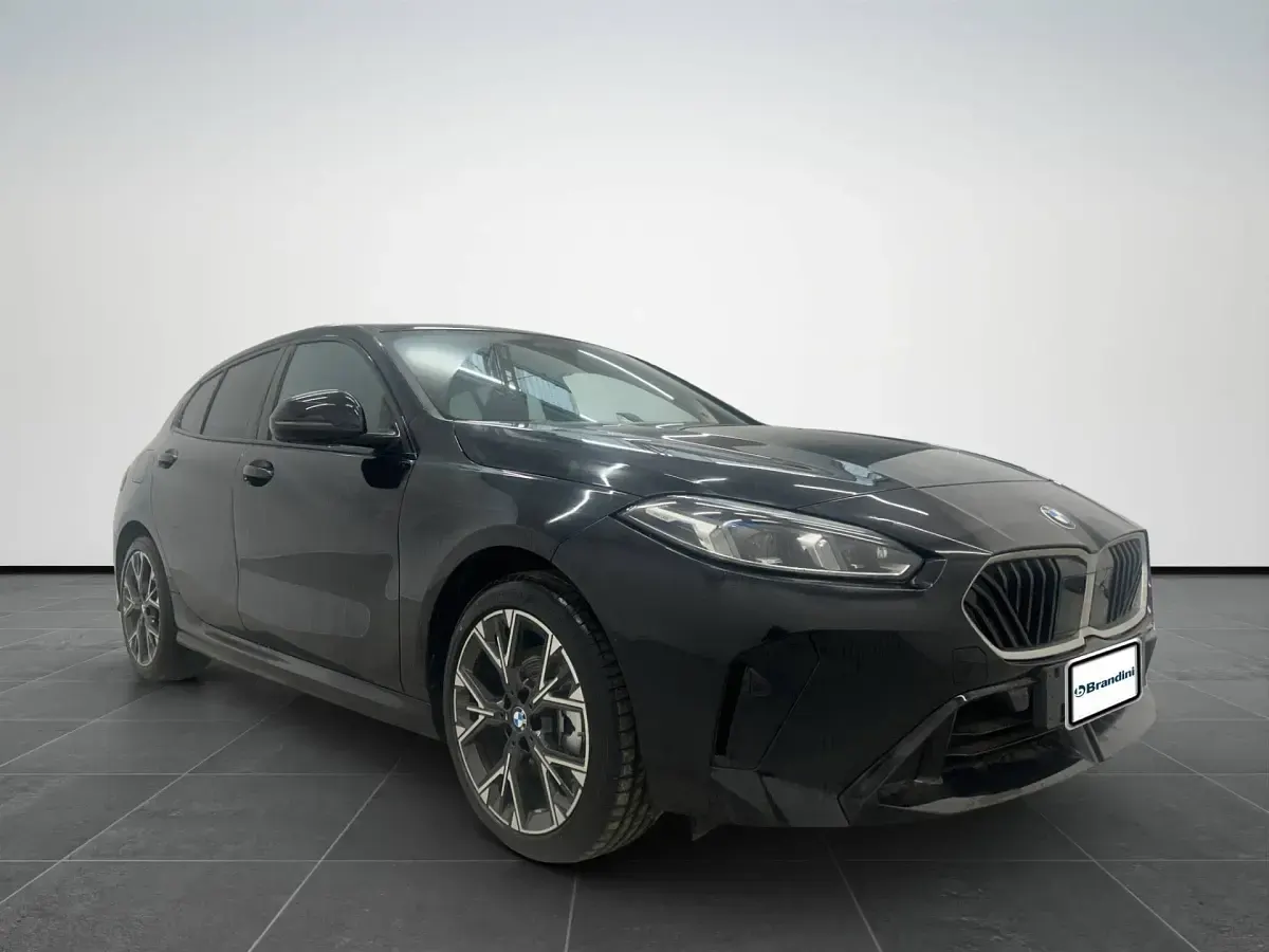Nuova BMW 120 M Sport 150 CV (110 kW) 2026 Black sapphire metallizzato Utilitaria