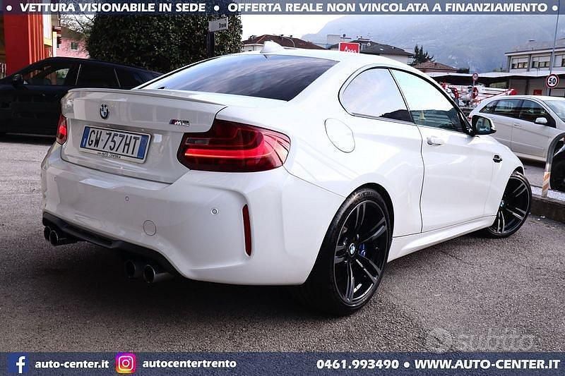 Begagnad BMW M2 Efficient Dynamics 370 HK (272 kW) 2017 Vit Sportkupé