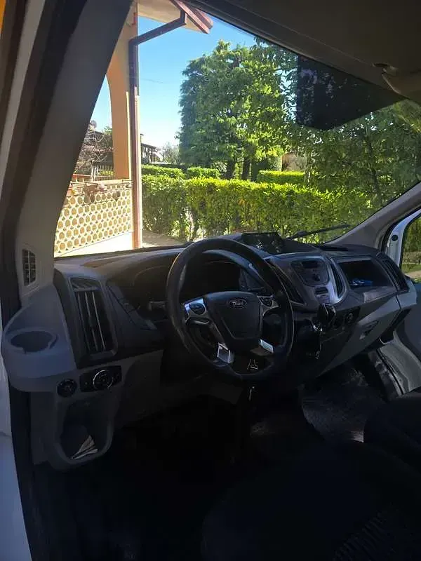 Usata Ford Transit 131 CV (96 kW) 2018 Bianco Furgone