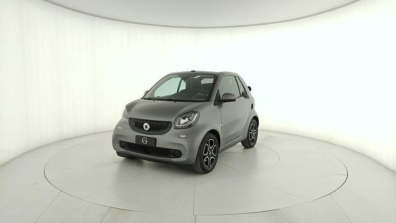 Usata Smart ForTwo Electric Drive Passion 60 kW (82 CV) 2019 Grigio Cabrio