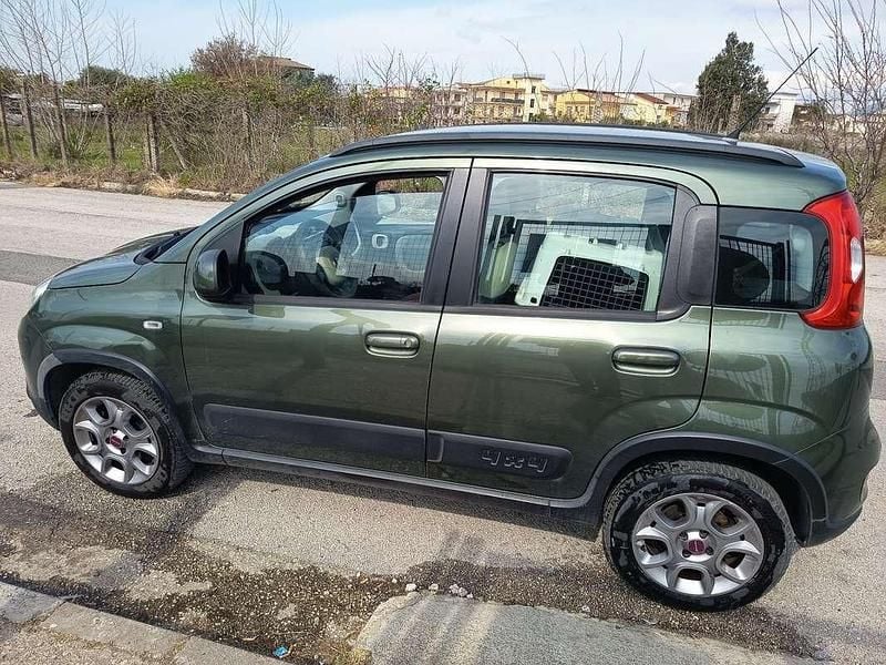 Usata Fiat Panda 4x4 75 CV (55 kW) 2014 Verde Utilitaria
