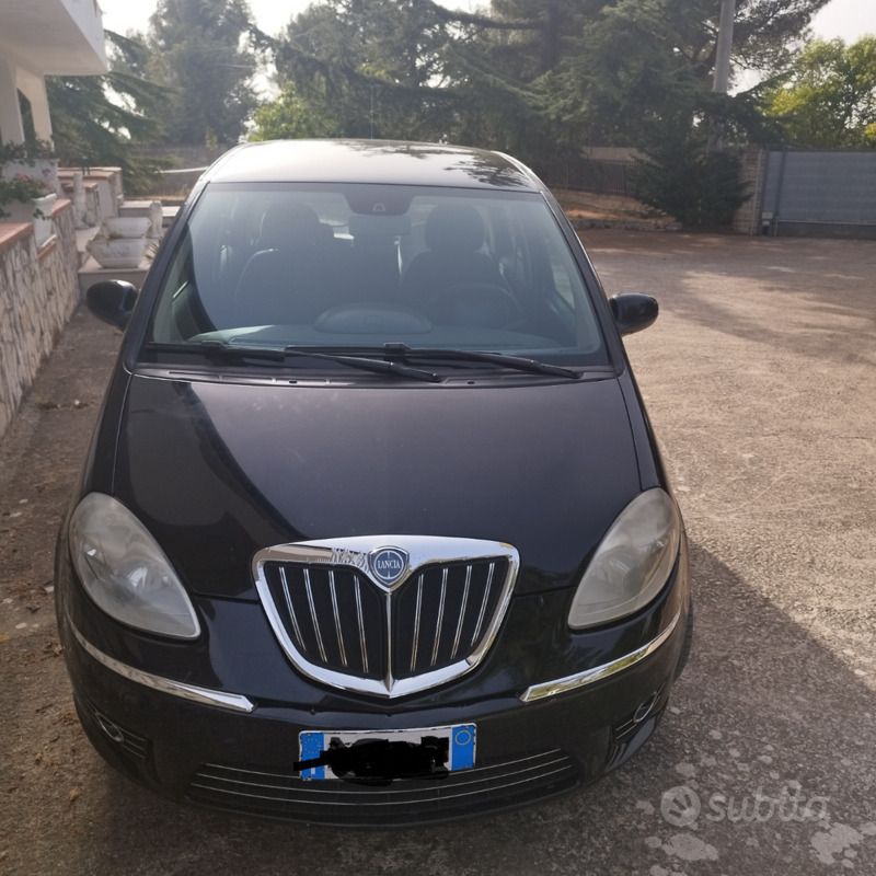 Nero Usata 2010 Lancia Musa Monovolume | 2500 € (Super prezzo) - Immagine 1/4