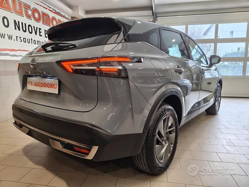 Usata Nissan Qashqai Acenta 140 CV (102 kW) 2025 Grigio SUV