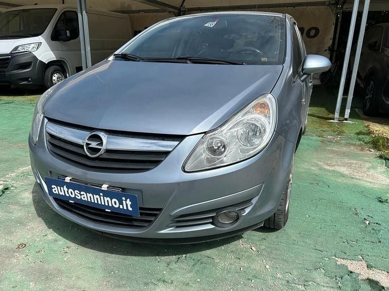 Usata Opel Corsa Cosmo 90 CV (66 kW) 2009 Grigio Utilitaria
