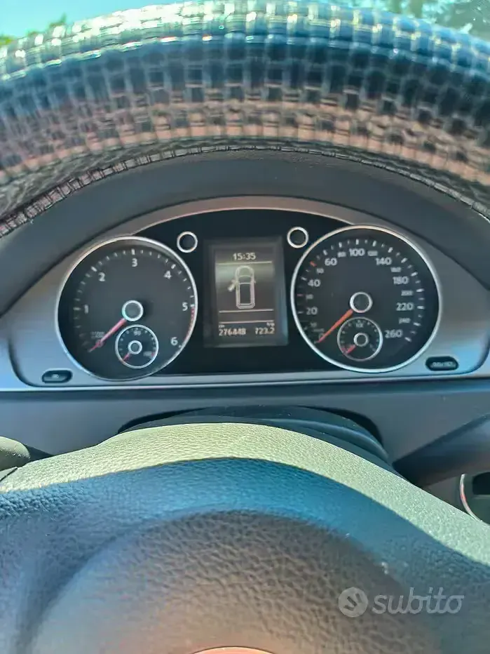 Usata VW Passat 140 CV (102 kW) 2011 Grigio Station wagon