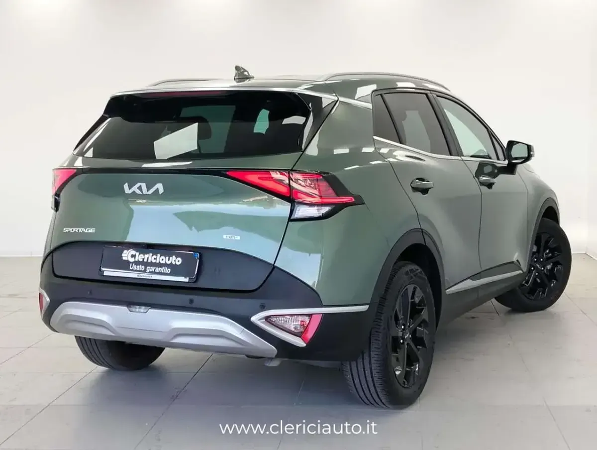 Usata Kia Sportage Style 230 CV (169 kW) 2022 Verde SUV