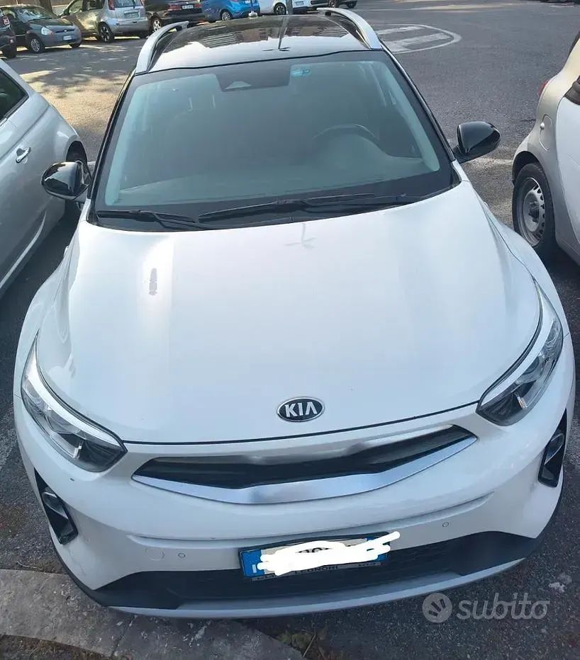 Usata Kia Stonic 84 CV (61 kW) 2021 Bianco SUV