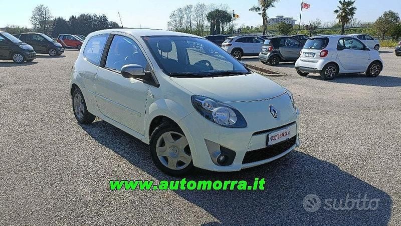 Usado Renault Twingo 75 HP (55 kW) 2011 Bege Citadino