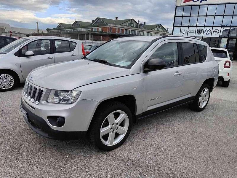 Argento Usata 2012 Jeep Compass Limited SUV | 4500 € (Ottimo prezzo) - Immagine 1/4