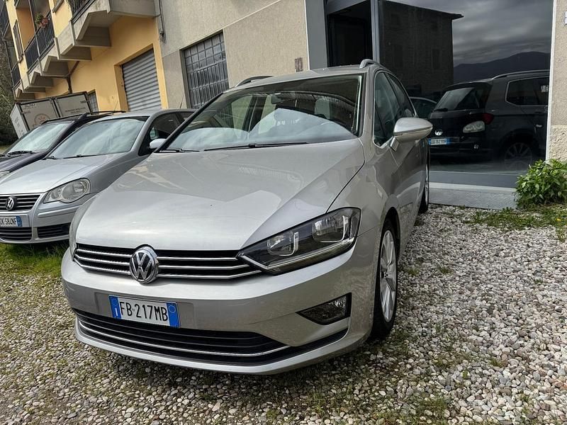 Usata VW Golf Sportsvan Highline 110 CV (80 kW) 2015 Argento Monovolume