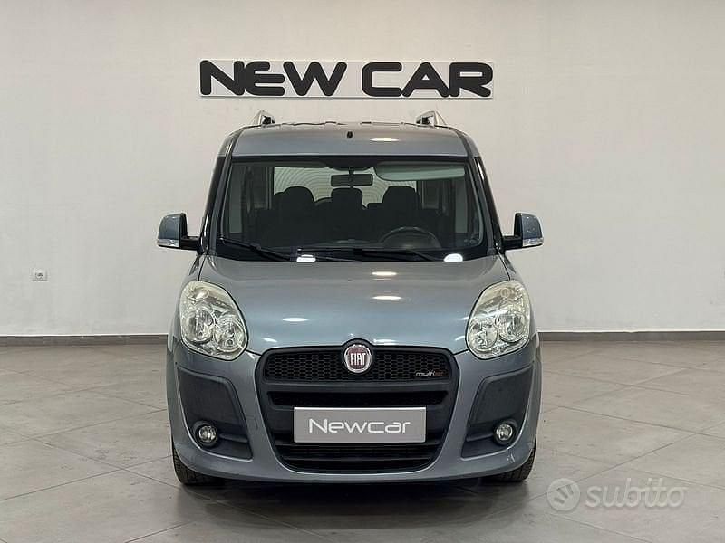 Usata Fiat Doblò Emotion 90 CV (66 kW) 2013 Grigio Monovolume