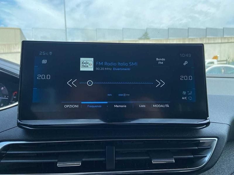 Usata Peugeot 3008 Allure 131 CV (96 kW) 2022 Bianco SUV