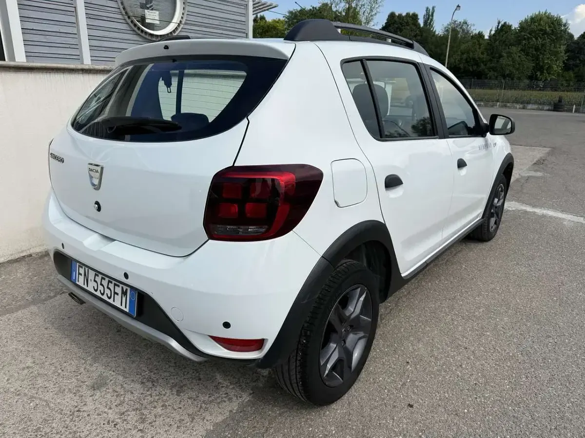 Usata Dacia Sandero Ambiance 90 CV (66 kW) 2019 Other Berlina