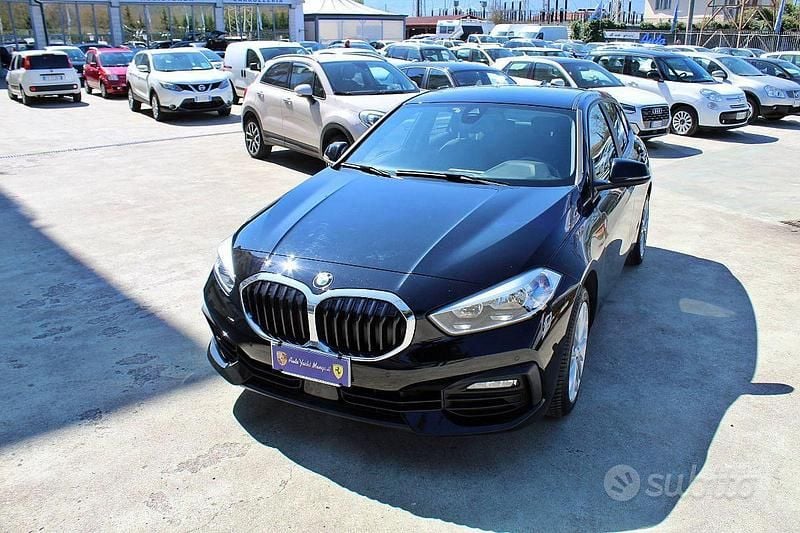 Usata BMW 118 Advantage 151 CV (111 kW) 2019 Nero Utilitaria