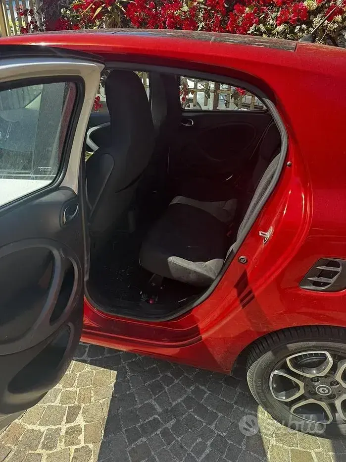 Usata Smart ForFour 71 CV (52 kW) 2017 Bianco Utilitaria