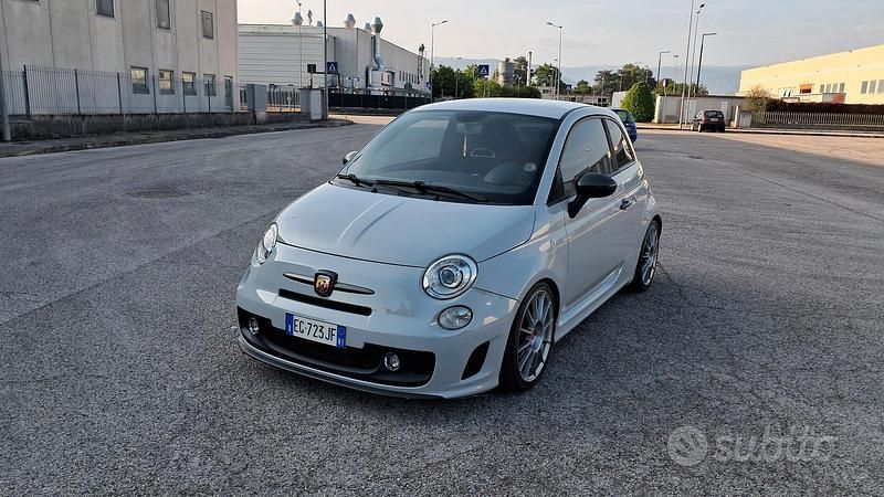 Usata Abarth 500 135 CV (99 kW) 2011 Grigio Berlina