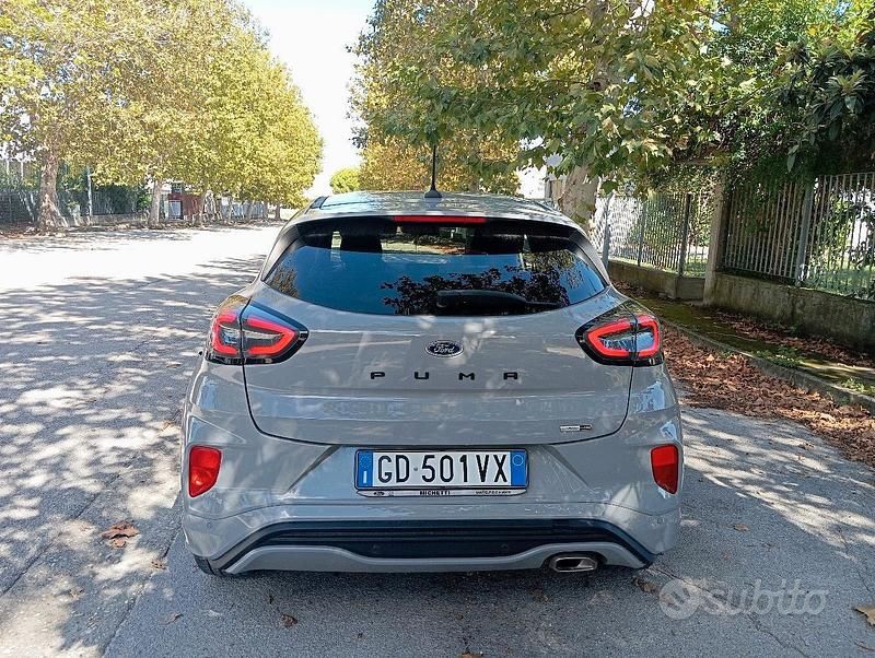 Usata Ford Puma 125 CV (91 kW) 2021 Grigio Berlina