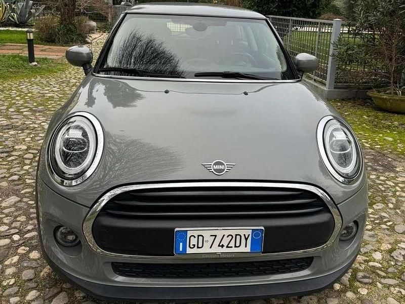 Usata Mini ONE 75 CV (55 kW) 2021 Grigio Utilitaria