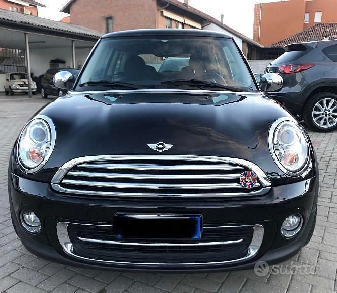 Begagnad Mini Cooper 98 HK (72 kW) 2011 Svart Halvkombi
