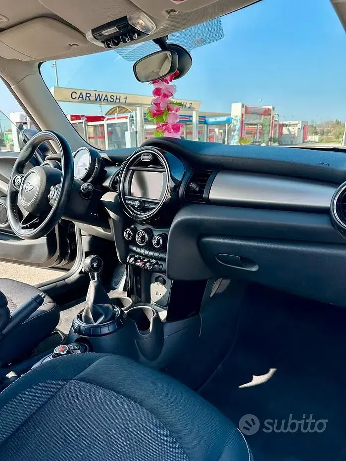 Usata Mini One D Hype 95 CV (69 kW) 2017 Nero Utilitaria