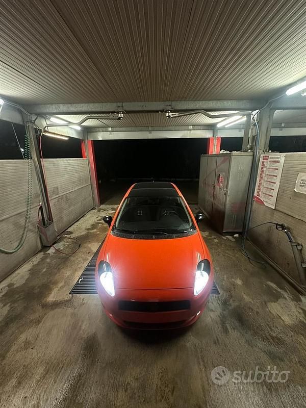 Usata Fiat Grande Punto 130 CV (95 kW) 2009 Utilitaria