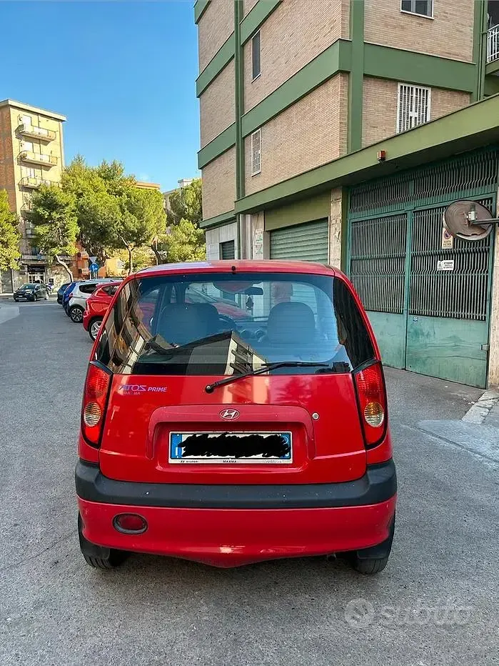 Usata Hyundai Atos Prime 58 CV (42 kW) 2003 Rosso Utilitaria