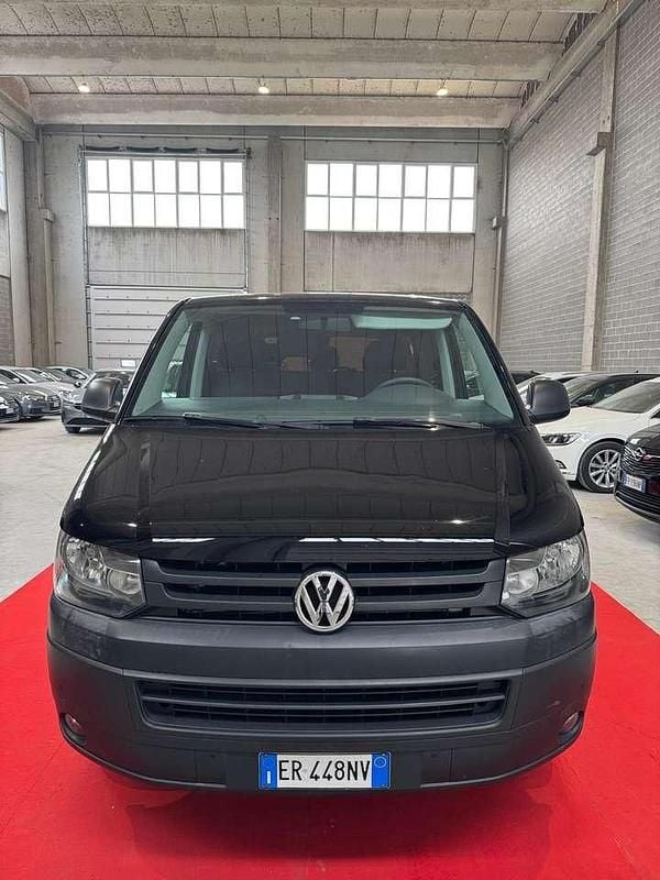 Usata VW Caravelle 140 CV (102 kW) 2013 Nero Furgone