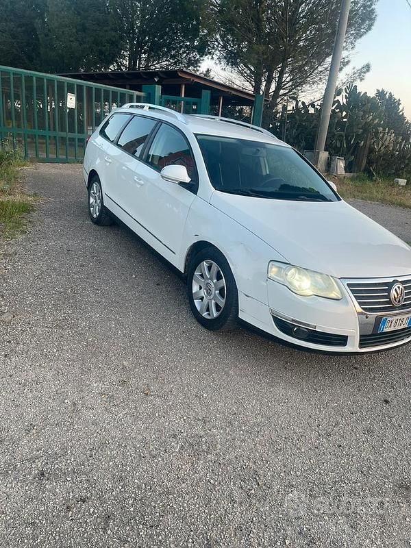 Usata VW Passat 105 CV (77 kW) 2008 Bianco Station wagon
